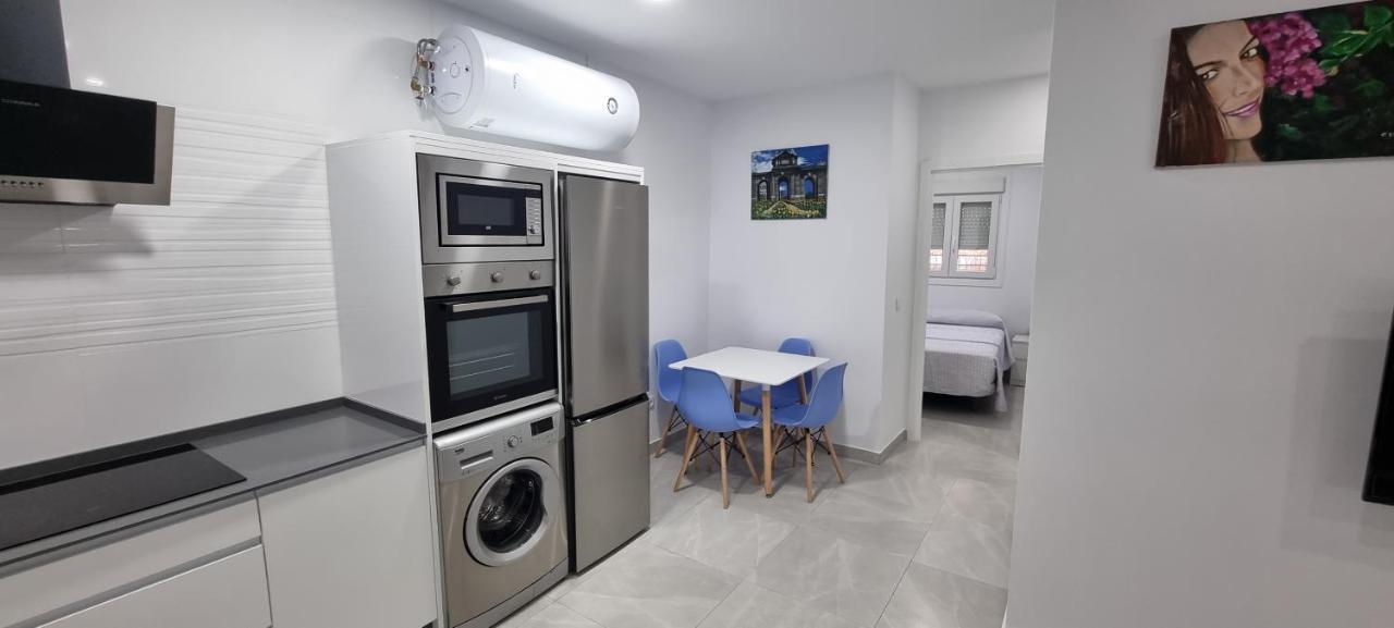 Apartamentos La Playa Барбате Екстериор снимка