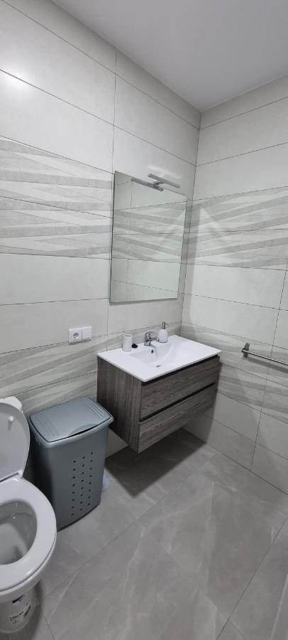 Apartamentos La Playa Барбате Екстериор снимка